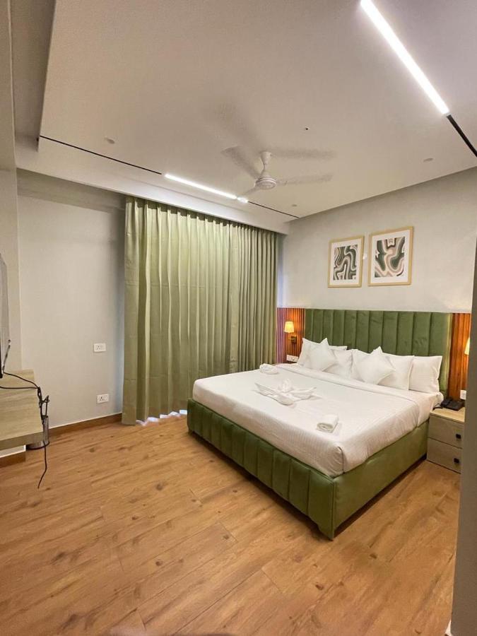 Hotel West Inn Premium Kharar エクステリア 写真